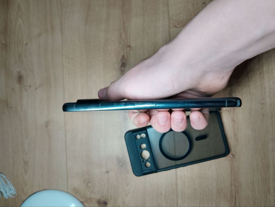 Pixel 8 pro в хорошому стані