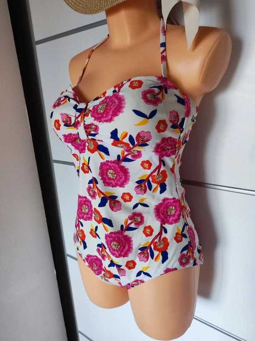 Tu r 42 jednoczęściowy strój kąpielowy kwiaty