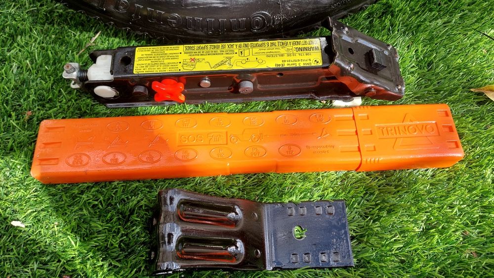 Kit Completo bmw Suplente Jante Macaco Triângulo Calço Material origin