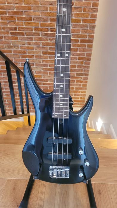 gitara basowa Mayones