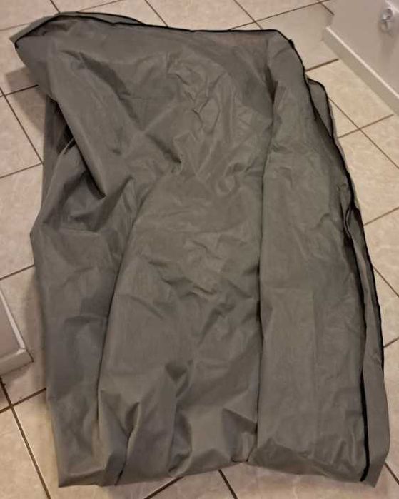 Pokrowiec na samochód CarPassion – stan dobry