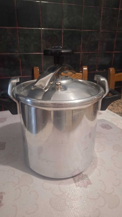 Panela de Pressão Celar 10 Litros