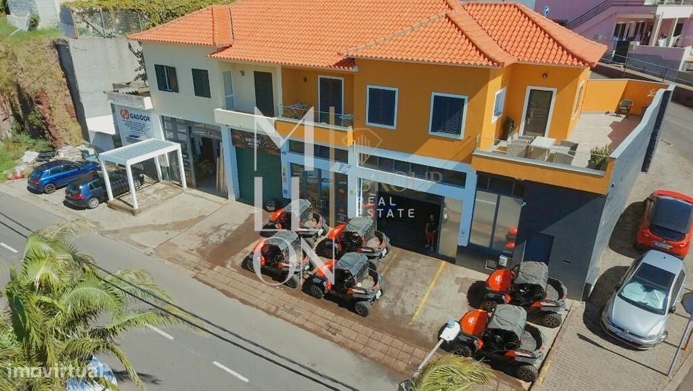 Armazém com 280m2 no Caniçal com Rendimento Estável