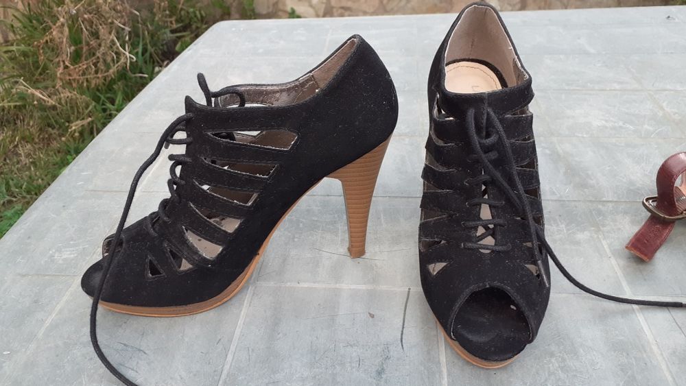 Conjunto de Sapatos como NOVOS