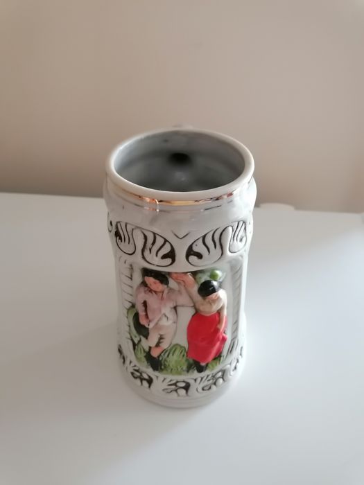 Canecas pintadas a mão , desde