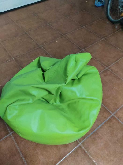 Pufe verde para sala ou quarto