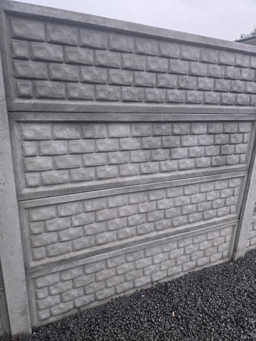 Ogrodzenie betonowe na 4 płyty cegielka