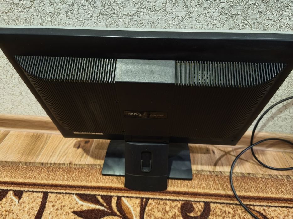 Монитор BenQ g2000wa