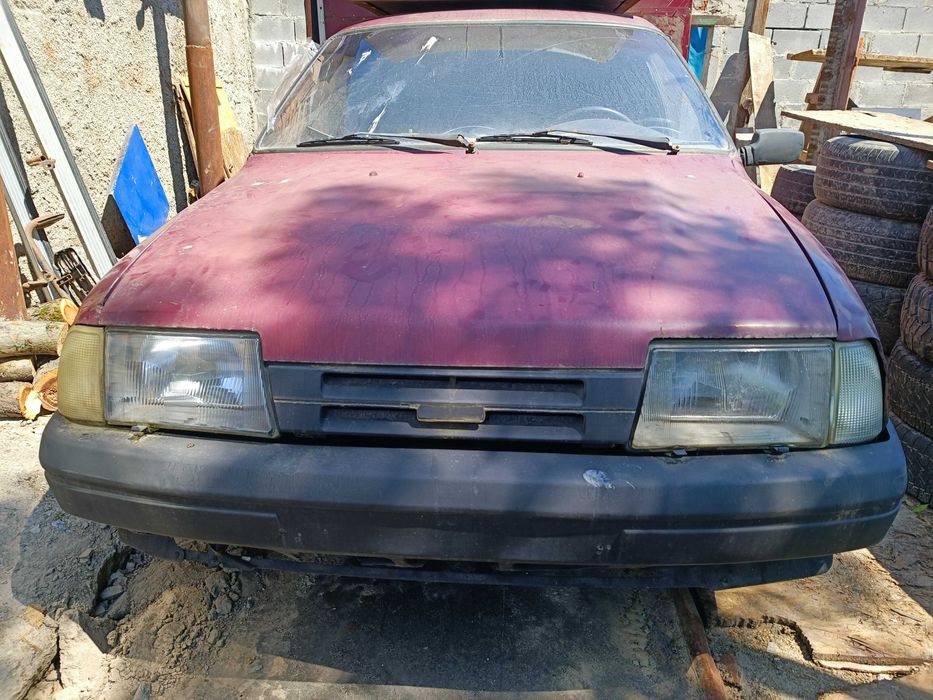 Иж Ода разборка 1.5 газ бензин документи торгова будка