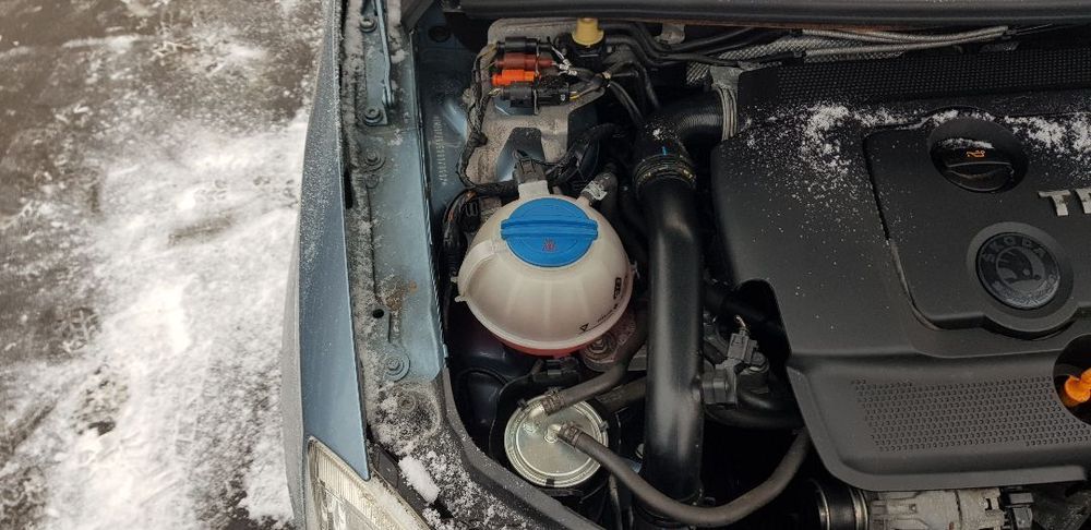 SKODA FABIA II ROOMSTER 1.4 TDI ZBIORNICZEK WYRÓWNAWCZY