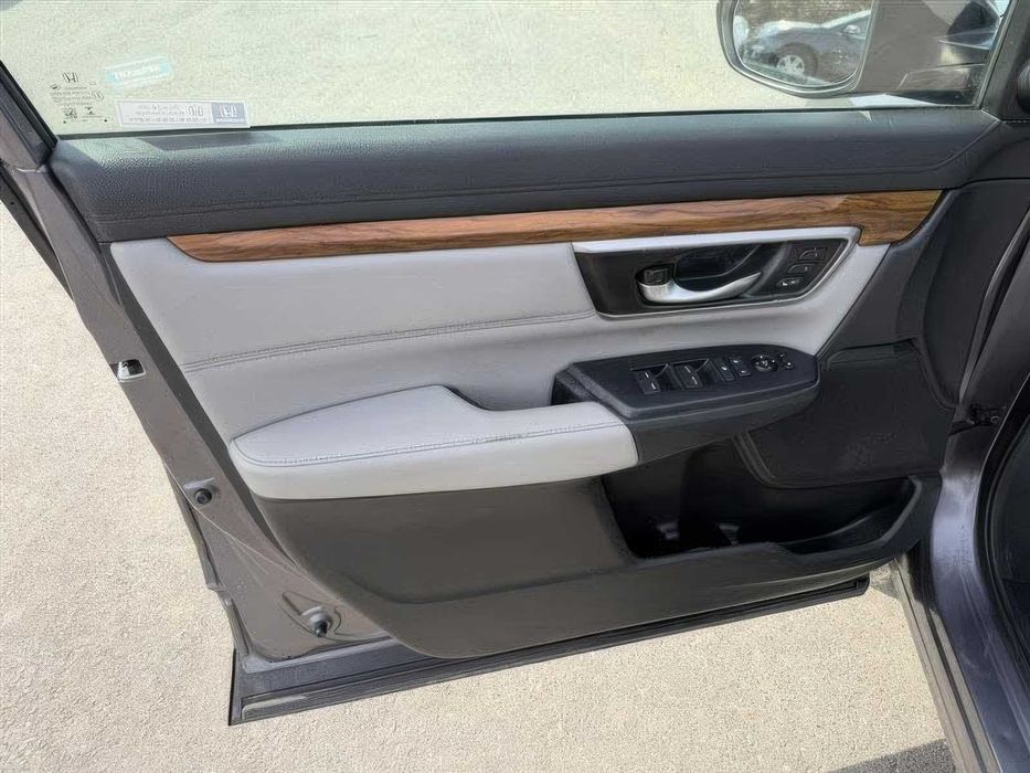 Honda CR-V Touring      2018