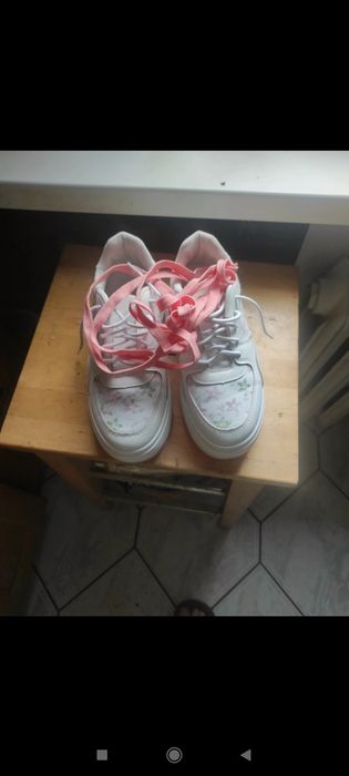 Sneakersy na platformie