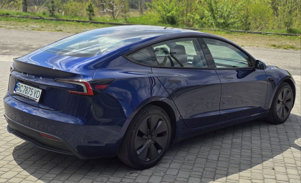 Tesla Model 3 Highland Long Range RWD 78kW 2024