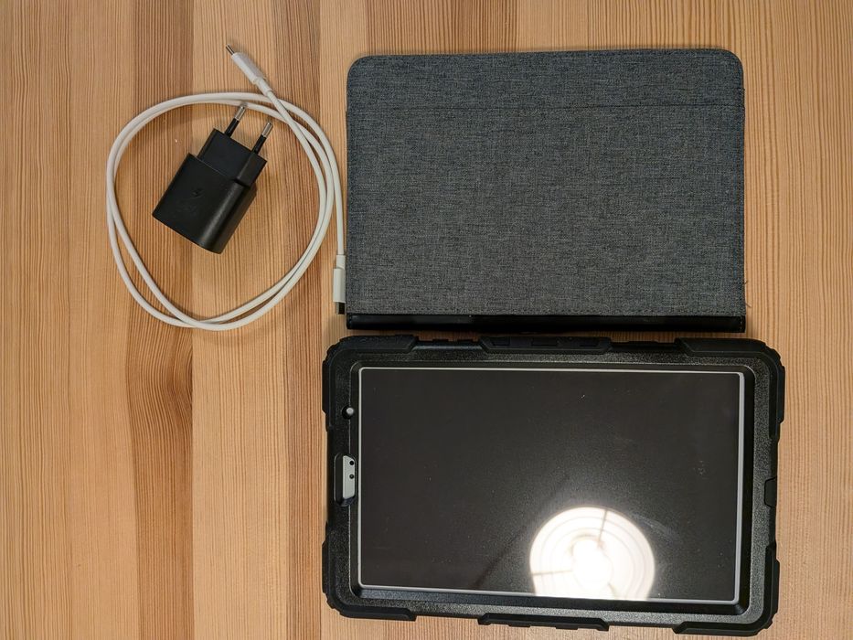 Samsung Galaxy Tab A7 Lite LTE (SM-T225) idealny stan  32GB | Zestaw E