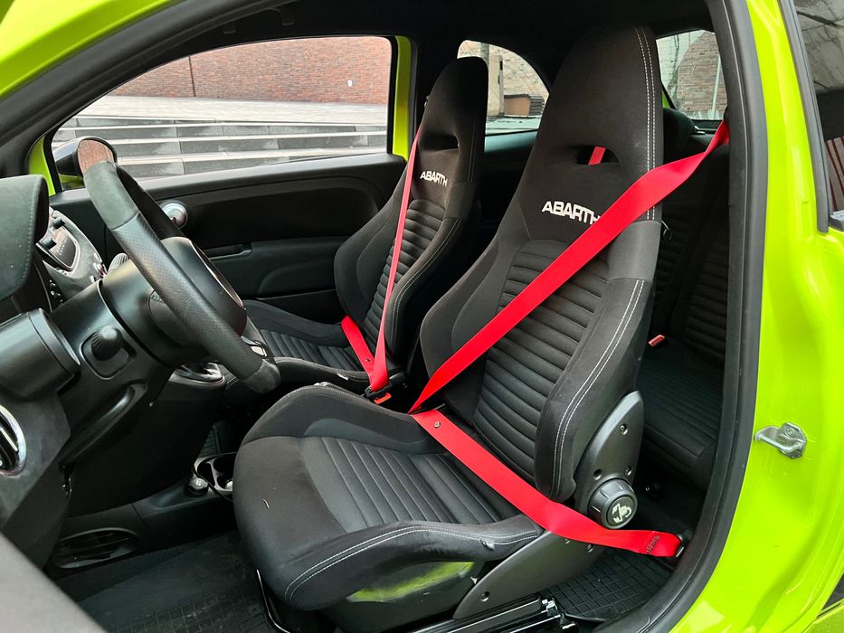 Abarth 595 Turbo wynajem Fiat 500 wypożyczalnia samochodów