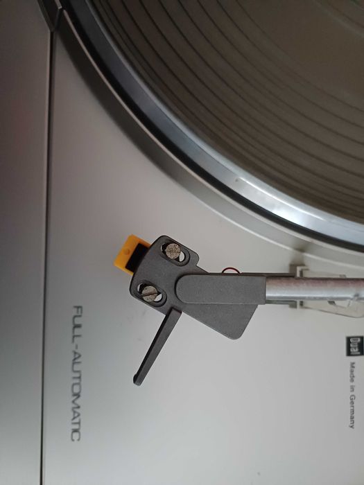 Gira-Discos Dual CS 520