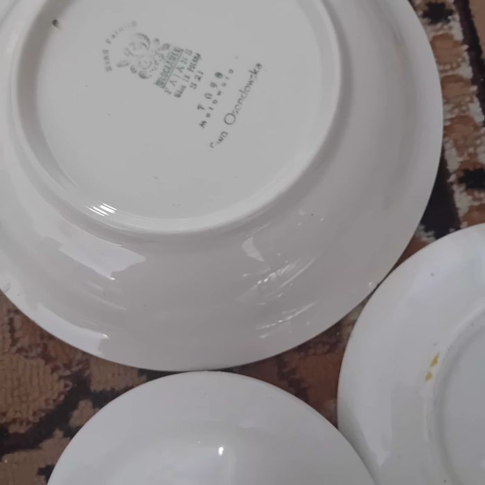 Włocławek ,Koło  miski talerz vintage gratis mleczni