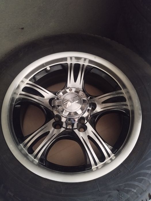 Продам диски на ниву уваз