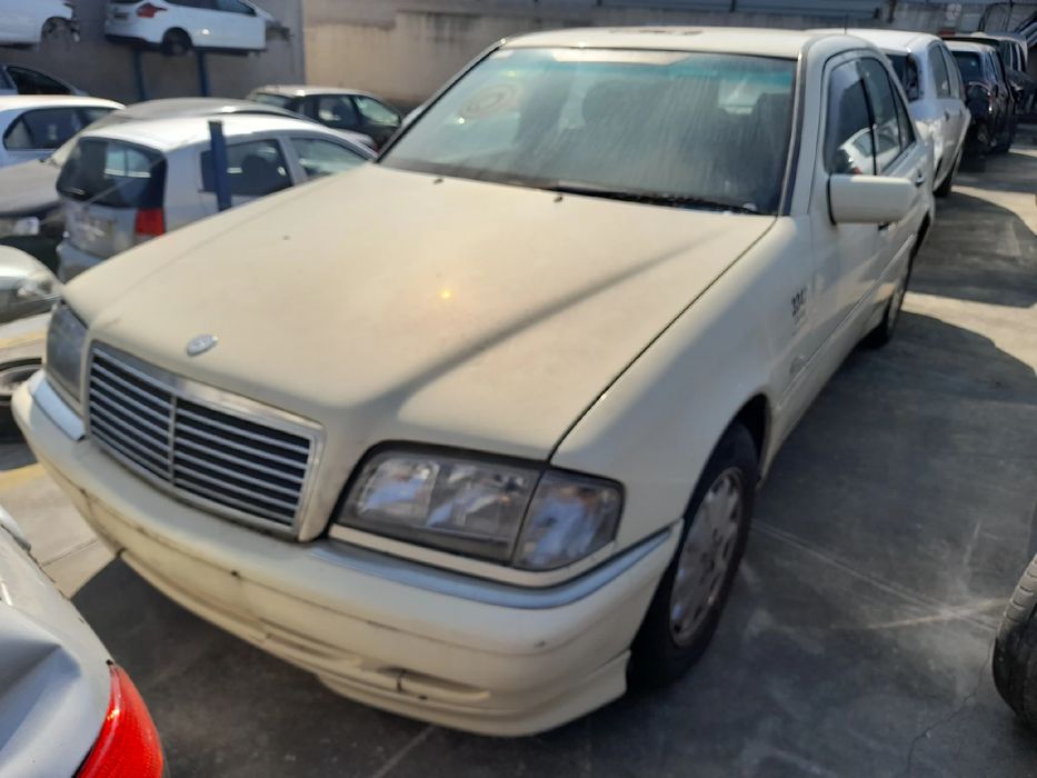 Para peças MERCEDES-BENZ Classe C (W202)