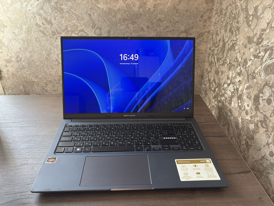 ASUS VivoBook 15 / Ryzen 7 / OLED / 1TB SSD / Отличное состояние