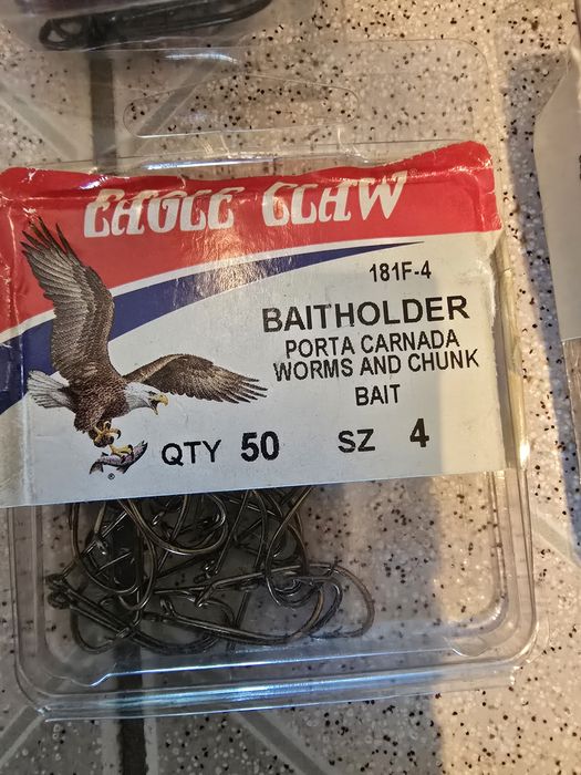 Спінінги, гачки...