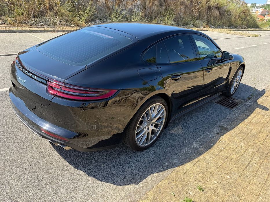 Porsche Panamera 4 S
