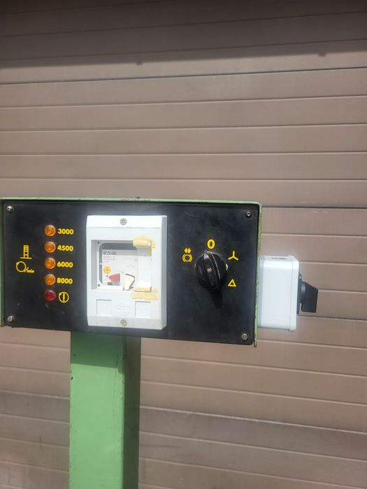 Фрезерний верстат Maka