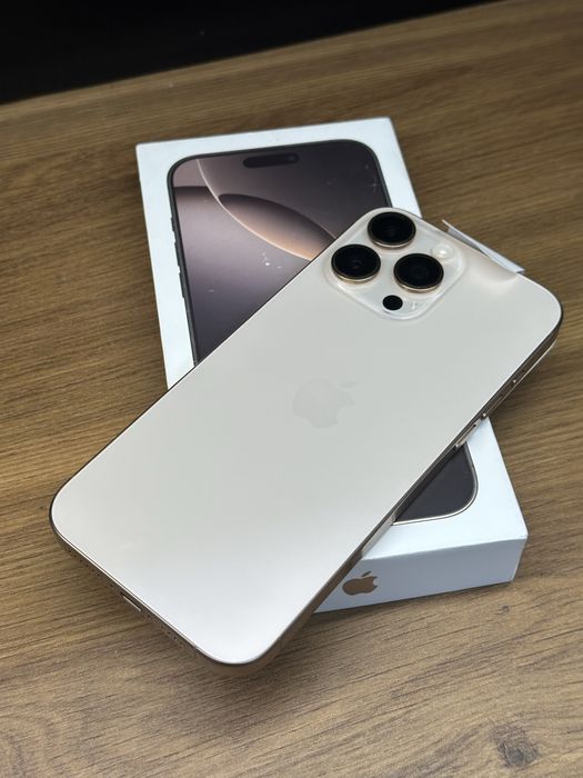 Iphone 16 pro max 256 GOLD