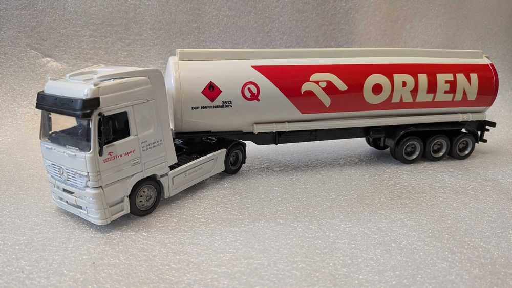 Model cysterny Orlen (Mercedes)