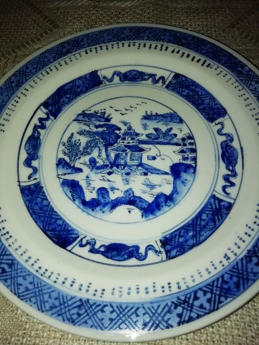 Prato em porcelana de Macau decoração Cantão