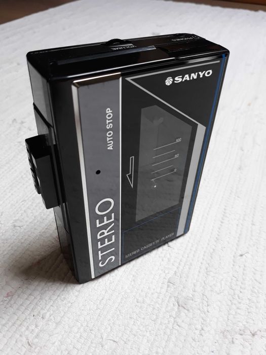 Walkman / leitor cassetes portátil Sanyo MGP9 - 1986