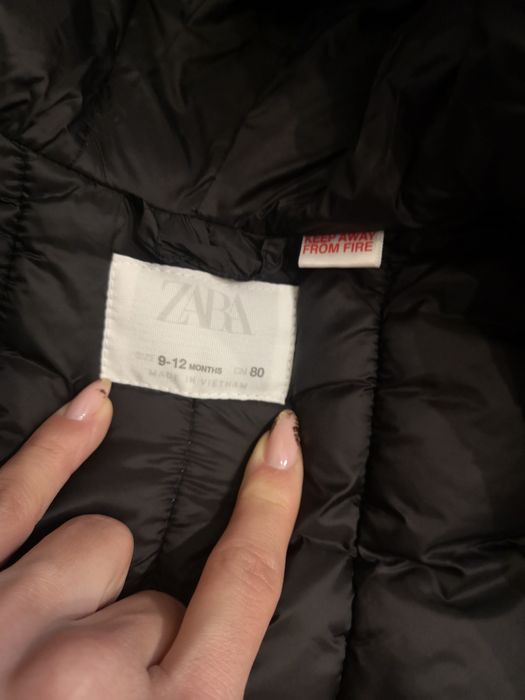 Zara kurtka czarna 80