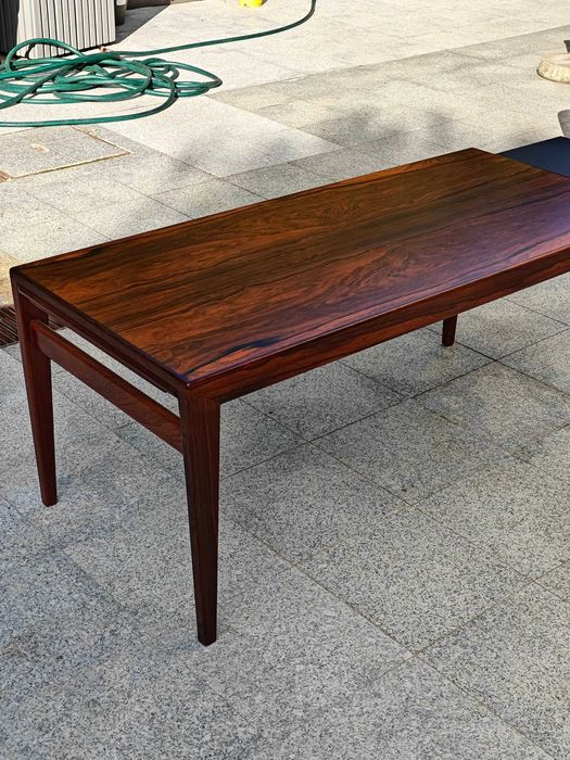 Mesa de Centro Mid-Century em Pau Santo