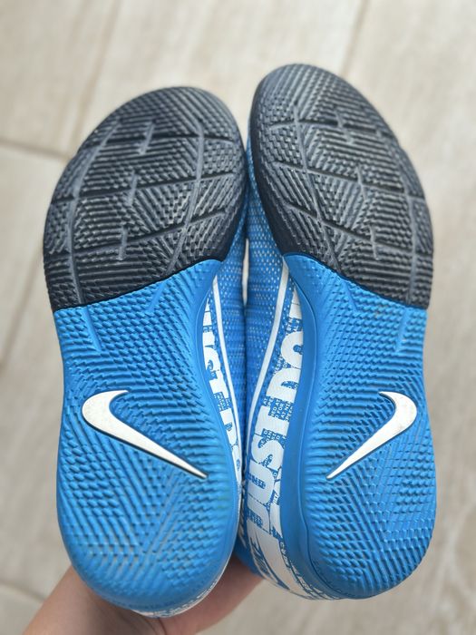 Футзалки бутси Nike mercurial 36 розмір