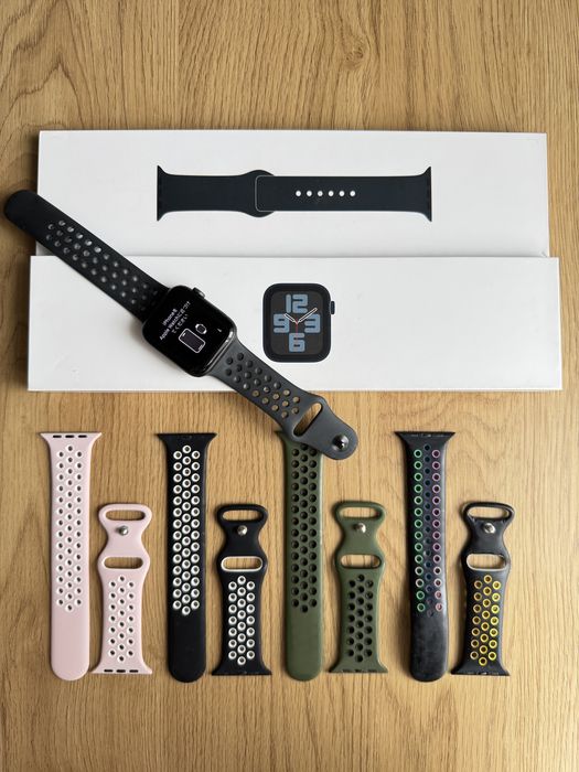 Apple Watch SE 2-го покоління 44 мм GPS + Cellular Black