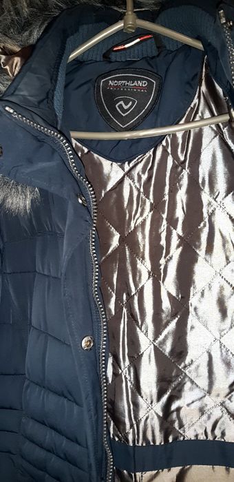 Продам зимню куртку Northland