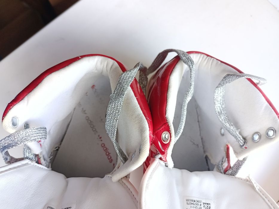 Взуття, кросівки     adidas       .