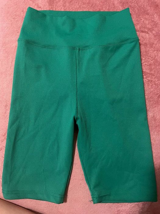 Спортивный костюм , майка и шорты