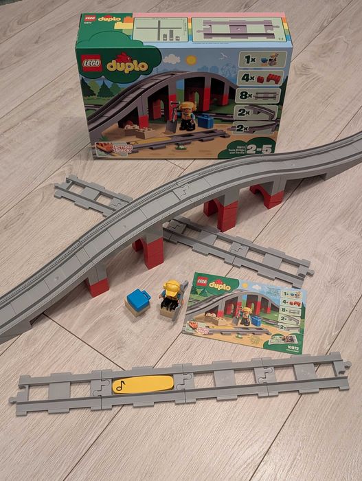 LEGO Duplo 10872 Tory kolejowe i wiadukt
