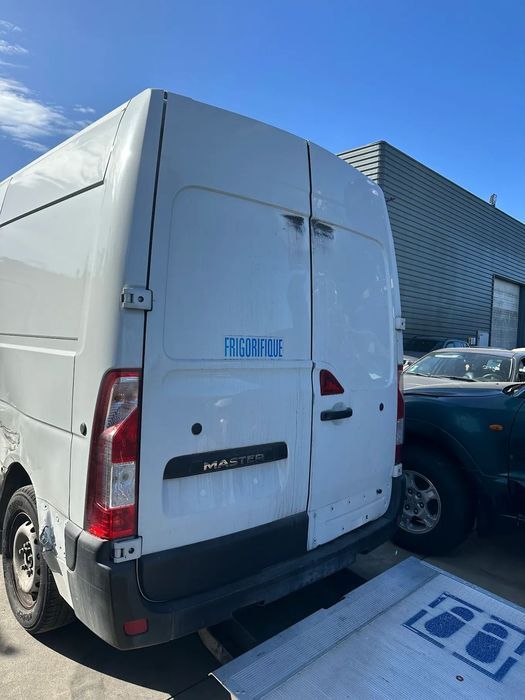 RENAULT MASTER III 2.3 DCI 2011 FRIGORIFICA C/PLANTAFORMA ELEVATORIA
