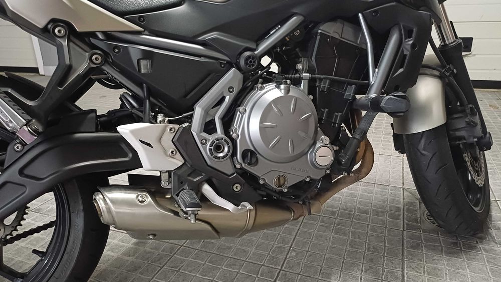 Vendo Kawasaki Z650 Performance 2017 - Como Nova