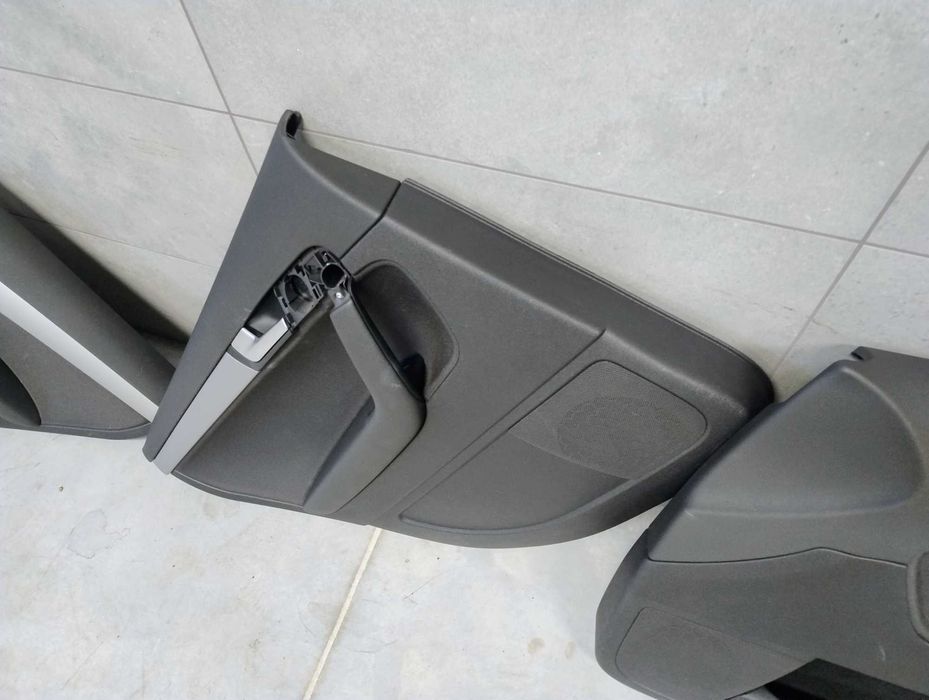 Boczki audi a3 8p 2003/2012 r 5 d stan idealny