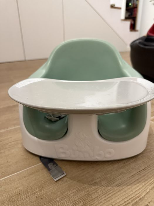 Bumbo - assento evolutivo