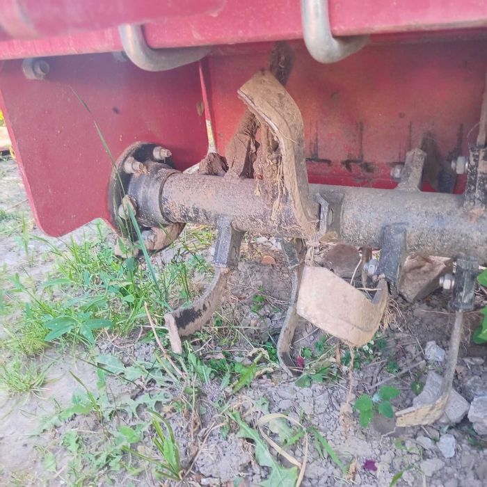 Фреза-1.30ширина  Косарка-1,10 ширина , деталі за номером телефону