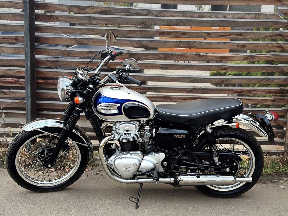 Kawasaki W650 2000 року, 1,3 тис. км пробігу