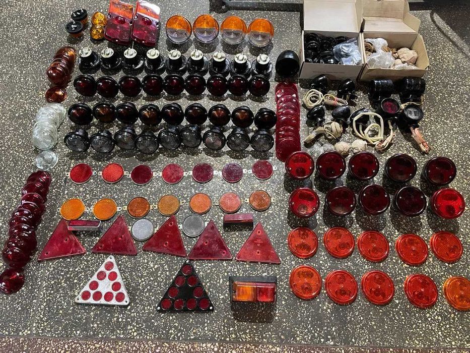 Фари, фонарі Газ 53, Зіл, Уаз, Волга, Газ 51, Газ 52, Газ 66, Газ 3307