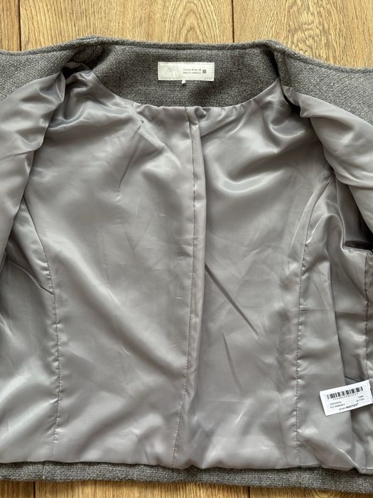 Укорочений піджак zara