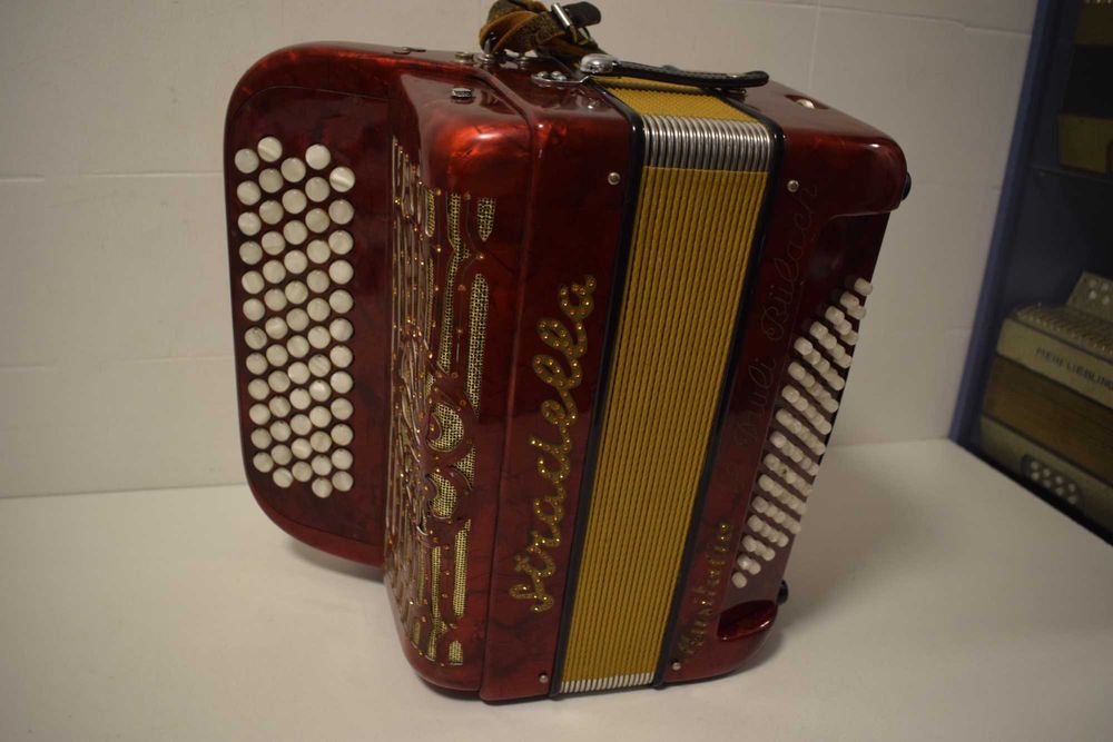 Acordeao Stradella 2 Voz, N, 127