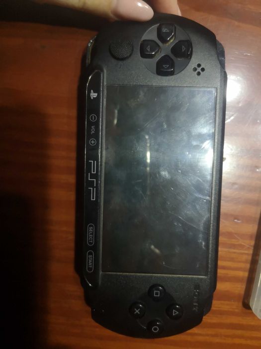 psp street sony psp-E1004