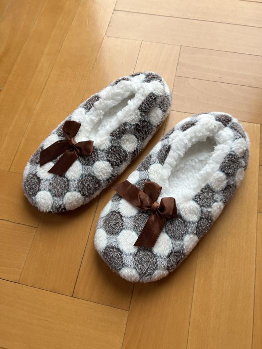 NOWE Kapcie pluszowe